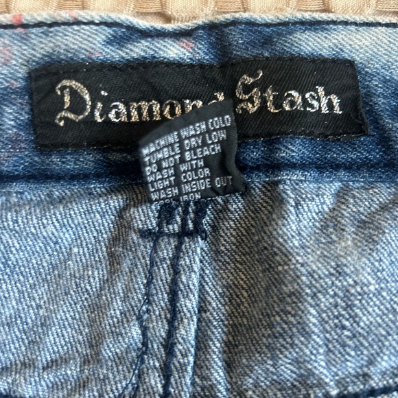 Men’s denim shorts - Picture 3 of 4
